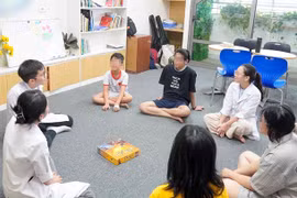 Bé trai 10 tuổi vụ lật tàu ở Quảng Ninh đang được điều trị và phục hồi tâm lý