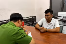 TP.HCM: Công an bắt được 2 kẻ cướp tiệm vàng ở Hóc Môn