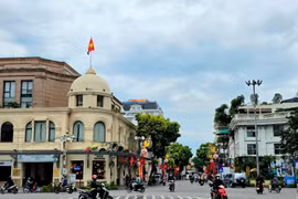 Người dân sẽ được gửi xe ở trụ sở, trường học khi dự Lễ kỷ niệm, diễu binh, diễu hành
