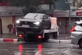 Hà Nội: Tài xế xe cứu hộ đi “tạt” qua dải phân cách bị phạt 5 triệu đồng