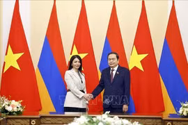 Chủ tịch Quốc hội Trần Thanh Mẫn tiếp Trưởng Nhóm Nghị sĩ hữu nghị Armenia - Việt Nam