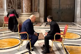 Hai ông Trump và Zelenskyy nói gì sau cuộc gặp 'một đối một' tại Vatican?