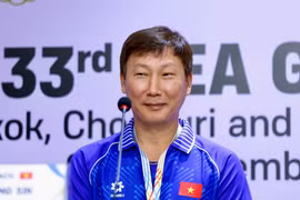 Điểm tin thể thao 24/12: HLV Kim Sang Sik được tặng huy chương 33 chỉ vàng, Arsenal đại chiến Chelsea