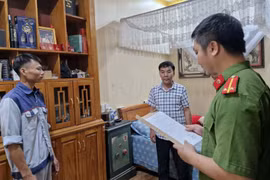 Khám xét khẩn cấp nơi ở của 'Sơn chùa'