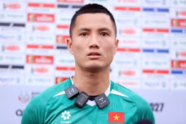 Thủ môn Đình Triệu nhận sai lầm, đội tuyển Việt Nam tập trung cho trận gặp Lào