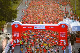Giải Marathon Quốc tế Hà Nội Techcombank Mùa thứ 4 thu hút hơn 13.000 vận động viên tham dự