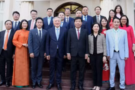 Thúc đẩy quảng bá, thu hút đầu tư từ UAE vào Trung tâm tài chính quốc tế tại Việt Nam