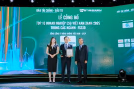 Vietnam Airlines nằm trong Top 10 Doanh nghiệp ESG Việt Nam Xanh 2025 ngành Logistics và Top 100 ESG Việt Nam Xanh 2025