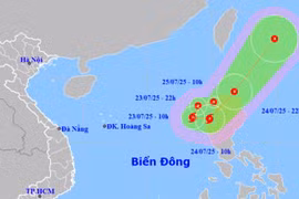 Áp thấp nhiệt đới mới sắp vào Biển Đông, khả năng mạnh lên thành bão