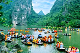 Thúc đẩy phát triển dịch vụ, tiêu dùng du lịch gắn với 'xuất khẩu tại chỗ' các sản phẩm văn hóa