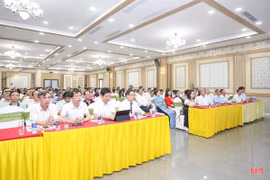 Hội Nhà báo Hà Tĩnh tổ chức tọa đàm: Làm rõ vai trò báo chí qua các chặng đường lịch sử