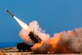 Mỹ tiếp tục thay đổi chiến lược, sắp điều Patriot từ Israel tới Ukraine