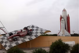 Công viên giải trí 64 tỷ USD cạnh tranh Disneyland: 22 năm vẫn chưa hoàn thành