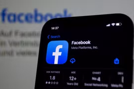 Facebook thử nghiệm bản tin AI, tiếp tục gây sức ép lên báo chí