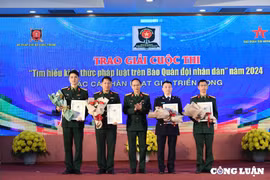 Trao giải cuộc thi “Tìm hiểu kiến thức pháp luật trên Báo Quân đội nhân dân” năm 2024