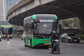 Hiệu quả khi triển khai 4 tuyến xe buýt điện trung bình và nhỏ tại Thủ đô