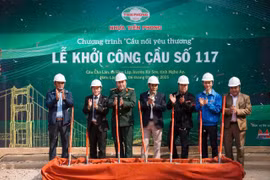 Nhựa Tiền Phong: Khởi công Cầu nối yêu thương số 117 tại Nghệ An