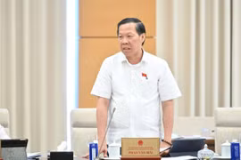 Đề xuất phát triển nguồn nhân lực chất lượng cao về quản lý nhà nước và phục vụ hội nhập quốc tế