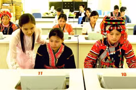 Người cam kết tình nguyện làm việc từ đủ 5 năm trở lên ở vùng đặc biệt khó khăn được xét tuyển công chức