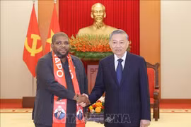 Tổng Bí thư Tô Lâm tiếp Tổng Thư ký Đảng Mặt trận giải phóng Mozambique