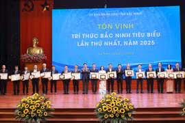 Tôn vinh trí thức Bắc Ninh tiêu biểu