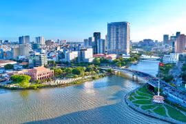 “Chuyển đổi kép” - Lời giải cho bài toán tăng trưởng hai con số