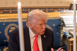 Hai ông Trump và Zelenskyy bất đồng vì vấn đề Crimea, hòa đàm Ukraine lại căng thẳng