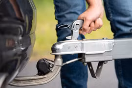 Có thể lắp móc kéo cho mọi loại xe không?