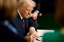 Cuộc chiến thuế quan: Căng thẳng ngay từ những ngày đầu của 'kỷ nguyên Trump 2.0'