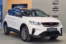 Geely ưu đãi ‘khủng’ vừa giảm giá vừa tặng thêm xe mới