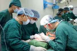 Địa phương đầu tiên công bố hỗ trợ đến 400 triệu đồng để thu hút bác sĩ về vùng khó