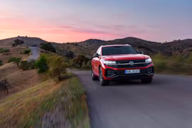 VW Touareg 2025 chính thức ra mắt khách Việt, giá cao nhất 4 tỷ đồng