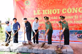 Bộ Công an hỗ trợ kinh phí xây dựng 24 căn nhà tặng các gia đình bị thiệt hại do bão số 10 tại Ninh Bình