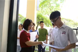 Đề thi tốt nghiệp THPT 2025 môn Vật lý, mã đề 0244