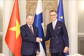 Tổng Bí thư Tô Lâm và Tổng thống Phần Lan chứng kiến Lễ ký kết các văn kiện hợp tác