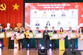 Đắk Lắk: Kỷ niệm 70 năm Ngày Thầy thuốc Việt Nam, 9 cá nhân được phong tặng danh hiệu Thầy thuốc ưu tú