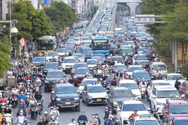 Cấm xe máy chạy xăng trong vành đai 1: Khó nhưng phải làm