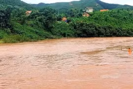 Tìm thấy thi thể cháu bé 12 tuổi bị lũ cuốn trôi ở Quảng Ninh