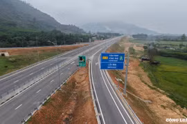Dự kiến hoàn thành gần 900km đường bộ cao tốc trong năm 2025