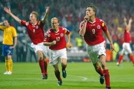 EURO 2004: Kịch bản 2-2 và giọt nước mắt tức tưởi của Italia