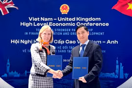 Tổng Bí thư Tô Lâm chứng kiến VNVC và GSK trao văn kiện hợp tác tại Anh