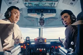 'Tử chiến trên không' tiếp tục thống trị phòng vé, vượt mốc 100 tỷ đồng