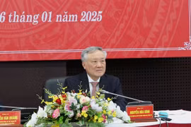 Phó Thủ tướng Thường trực Nguyễn Hòa Bình làm việc với Đà Nẵng về các vấn đề kinh tế-xã hội