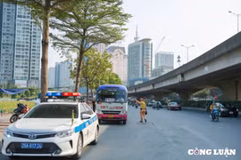 Khuyến cáo người dân không đón xe khách dọc đường gây mất an toàn giao thông