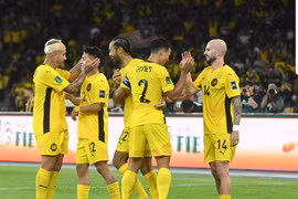 Điểm tin thể thao 28/9: Điều bất thường khiến FIFA nghi ngờ cầu thủ nhập tịch Malaysia, Real đại bại ở El Clasico