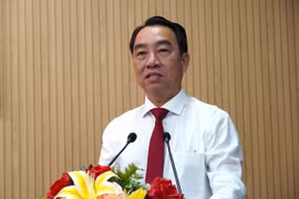 Phê chuẩn ông Lữ Quang Ngời giữ chức Chủ tịch UBND tỉnh Cà Mau
