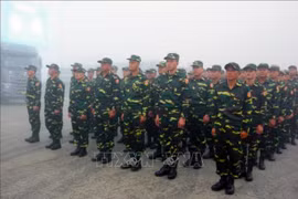 Đón đoàn Quân đội Lào sang tham gia diễu binh, diễu hành dịp Quốc khánh 2/9