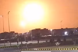 Ấn Độ bắt đầu tấn công và Pakistan sắp đáp trả, thế giới bàng hoàng và lo lắng