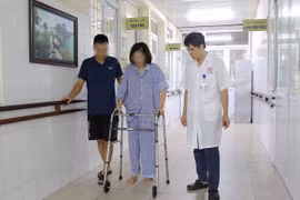 Thoát chết hi hữu sau khi nhảy cầu Bãi Cháy, nữ bệnh nhân đã hồi phục