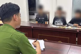 Đột nhập nhà hàng, trộm két sắt giữa lúc mưa bão